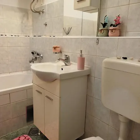 Apartman Ena Appartement *